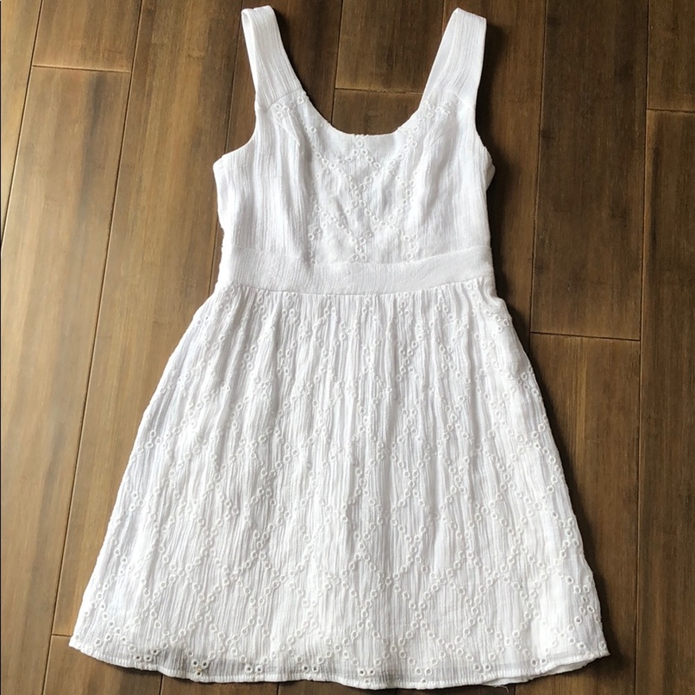 White lace dress